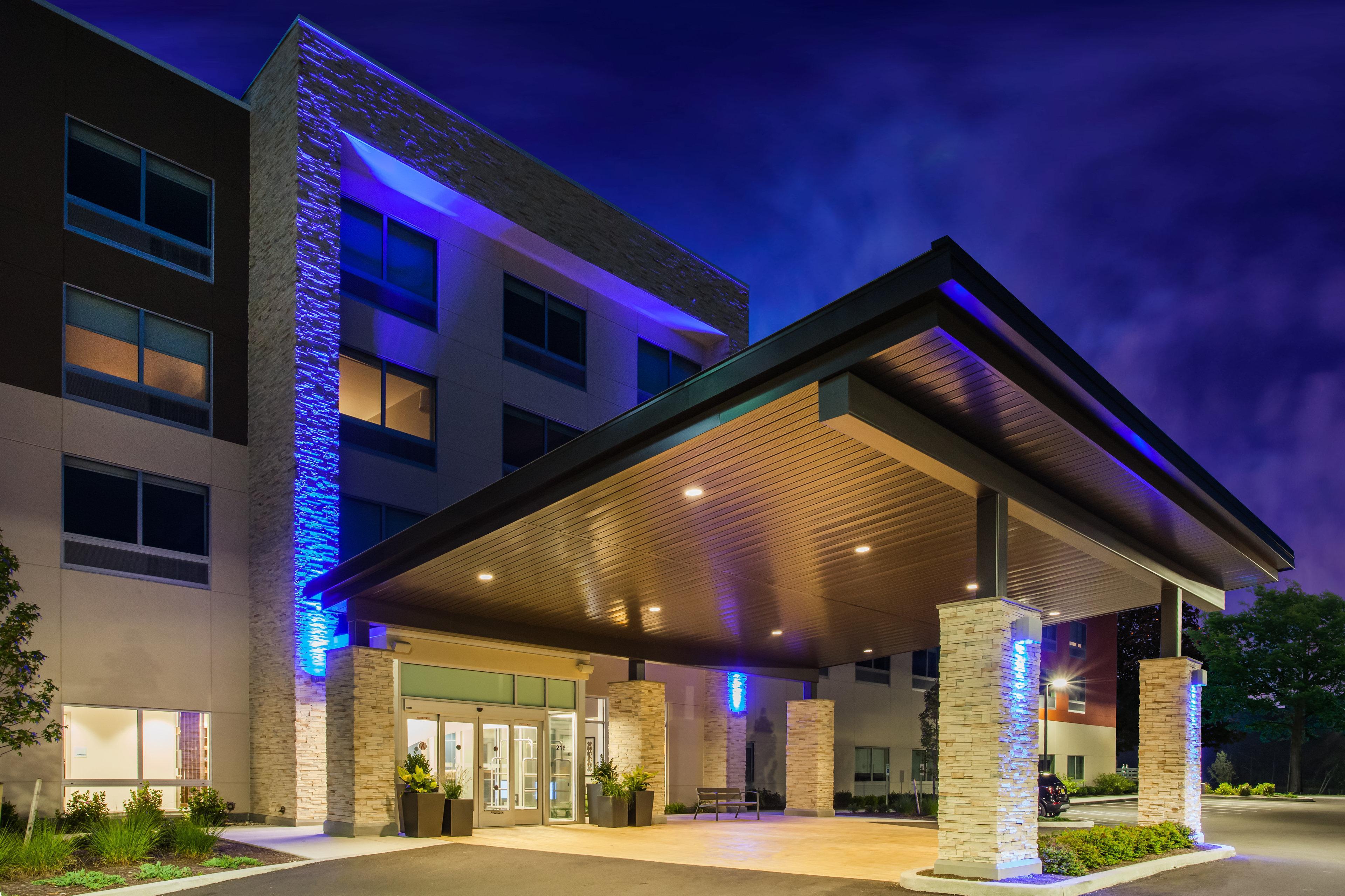 Holiday Inn Express Queensbury-Lake George Area By Ihg Exteriér fotografie